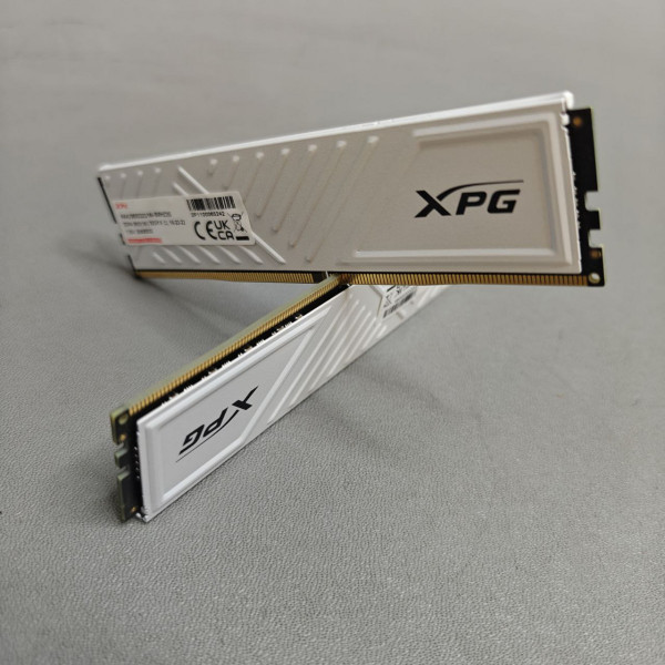 Оперативная память ADATA XPG GAMMIX D35 [AX4U360032G18I-SWHD35] 32 ГБ