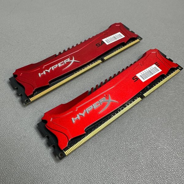 Оперативная память Kingston HyperX Savage 8 ГБ (4 ГБ x 2 шт.) DDR3 2400 МГц DIMM CL11 PC19200 HX324C11SRK2/8