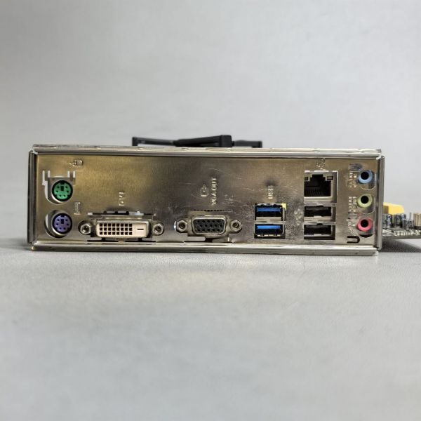 Комплект: мат.плата ASUS H81M-R + i5-4430 + 8Gb DDR3 + Кулер