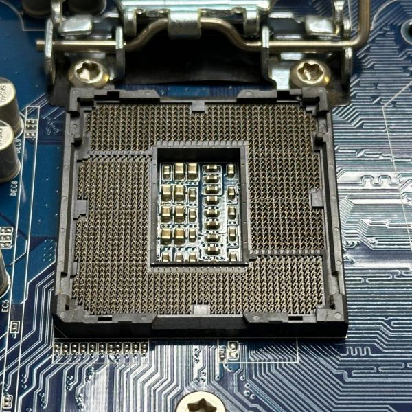 Материнская плата GIGABYTE GA-H61M-DS2 HDMI (rev. 1.0) 