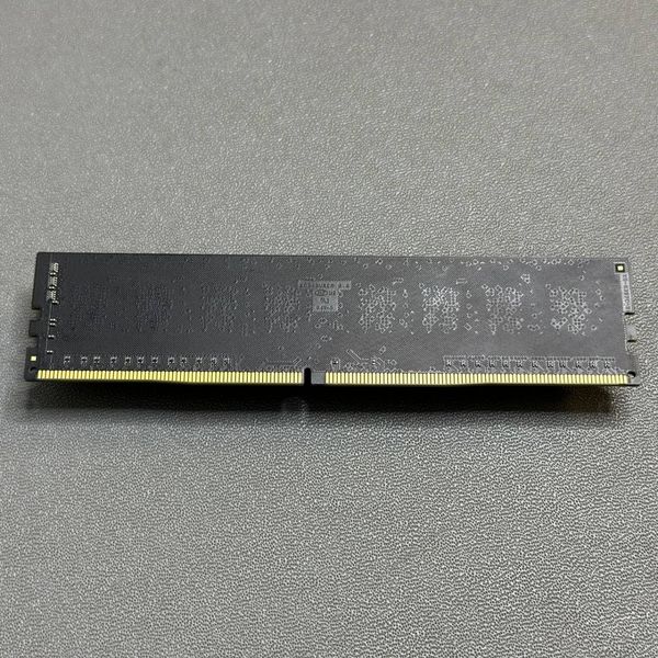 Оперативная память Qumo 8 ГБ DDR4 2133 МГц DIMM CL 15 QUM4U-8G2133P15