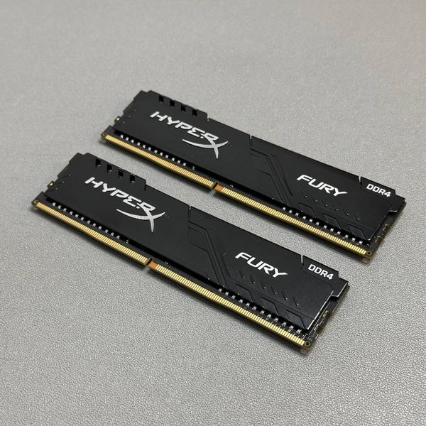 Оперативная память Kingston HyperX FURY Black 8 ГБ (4 ГБ x 2) DDR4 2400MHz CL 15 (HX424C15FB3K2/8)