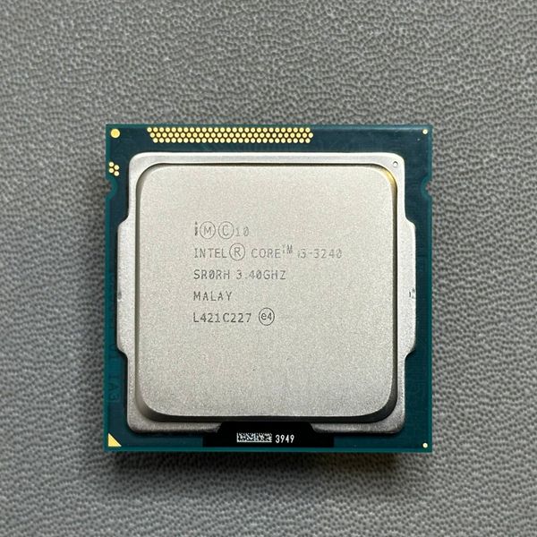 Процессор Intel Core i3-3240 Ivy Bridge LGA1155, 2 x 3400 МГц, OEM