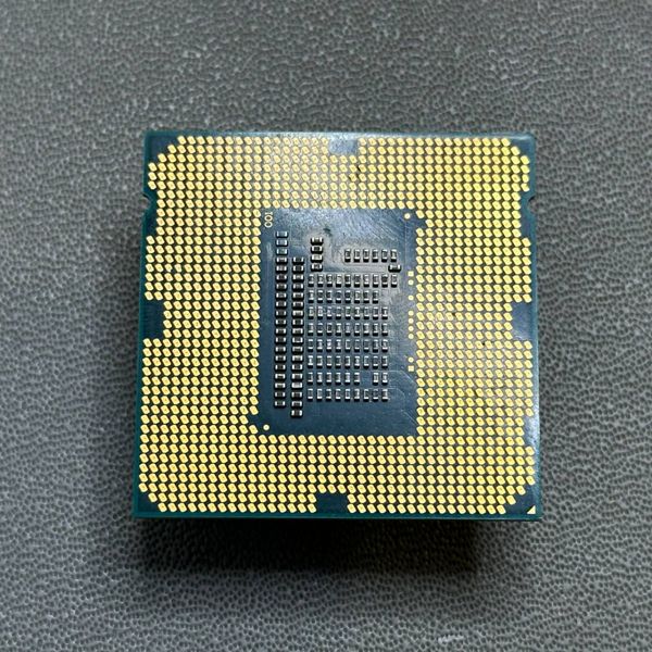 Процессор Intel Core i3-3240 Ivy Bridge LGA1155, 2 x 3400 МГц, OEM