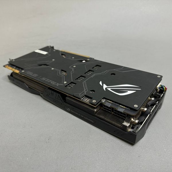 Видеокарта Asus GeForce GTX 1080 STRIX 8192MB 256bit GDDR5X PCI-E (STRIX-GTX1080-A8G-GAMING) DVI HDMI DP