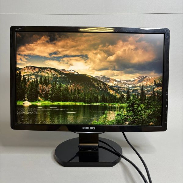 19'' Монитор Philips 190E2FB/62, 1440x900, 76 Гц, TN, черный