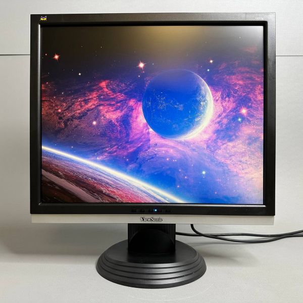19'' Монитор Viewsonic VA916g, 1280x1024, 75 Гц, TN черный