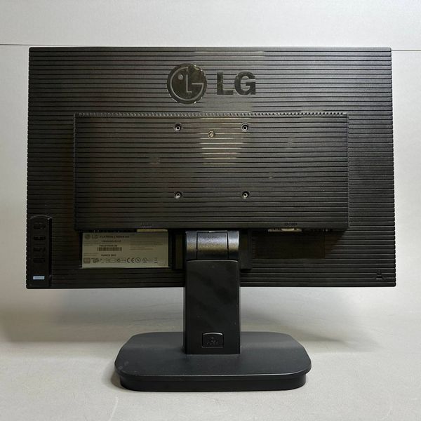 19' Монитор LG Flatron L192WS, 1440x900, 75 Гц, TN, серый