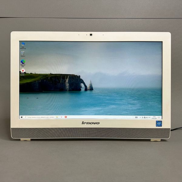 19.5'' HD+ Моноблок Lenovo S200z (10K1000KRU) белый