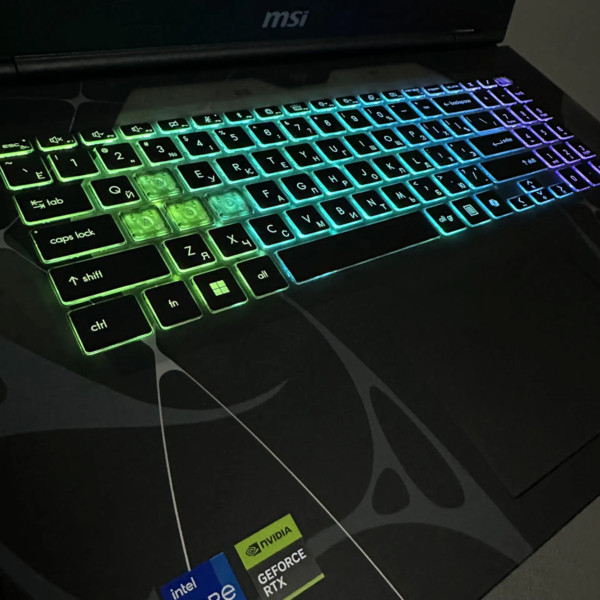 17.3'' 144 Гц Ноутбук MSI Cyborg 17 B13WGKG-221XRU черный