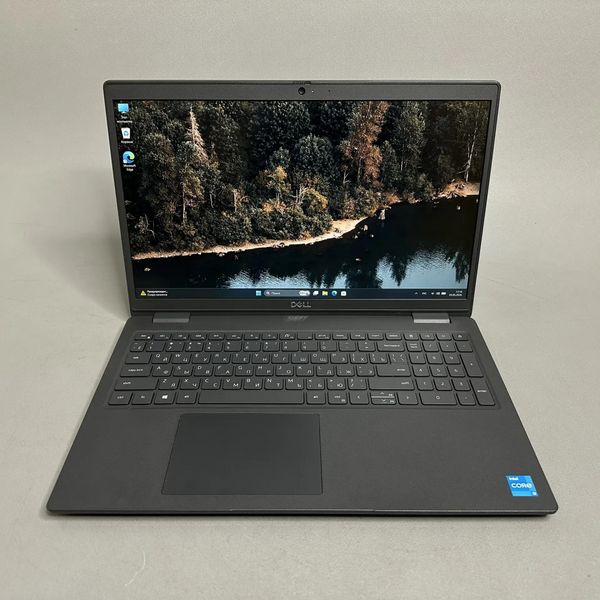 15.6'' FHD Ноутбук DELL Latitude 3520-2378 черный