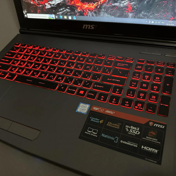 15.6'' Ноутбук MSI GV62 8RC-086RU черный
