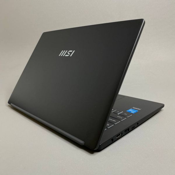 14'' FHD Ноутбук MSI Modern 14 C12M-231RU черный