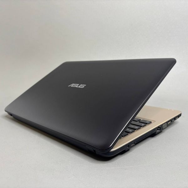 15.6'' Ноутбук ASUS X540SC-XX033T золотистый