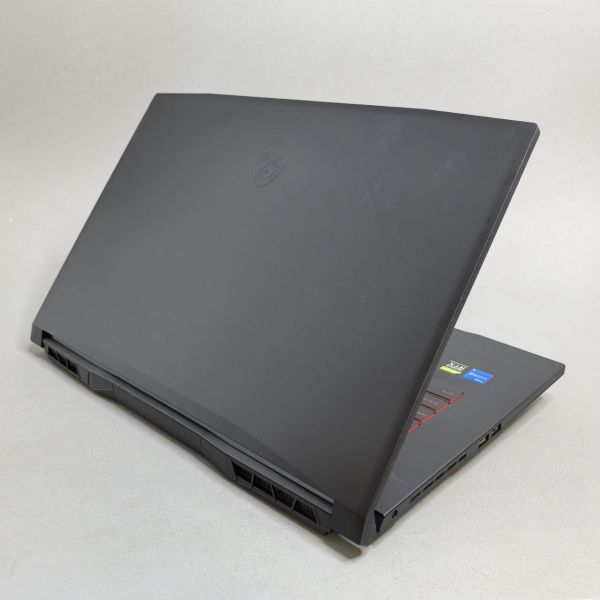 17.3'' 144 Гц Ноутбук MSI Katana GF76 11UD-482XRU черный