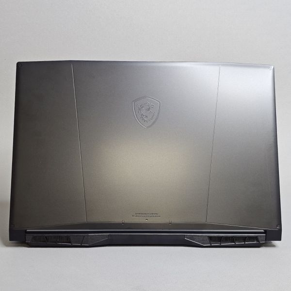 17.3'' Игровой ноутбук MSI Katana 17 B12VFK-424RU черный