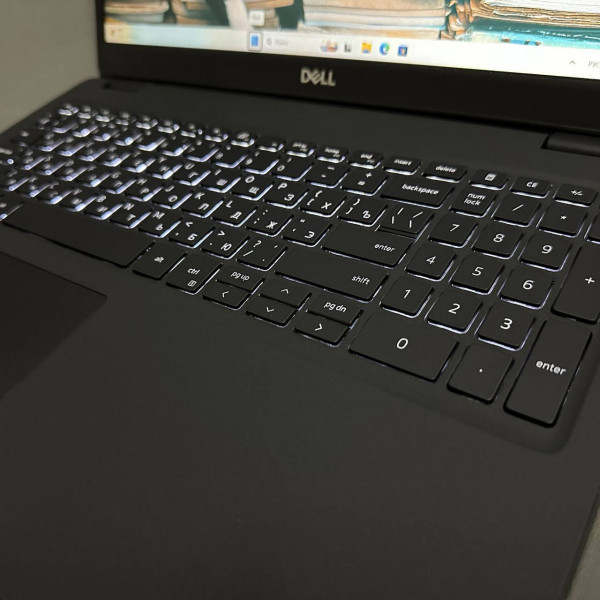 15.6'' FHD Ноутбук Dell Latitude 3510-8732 черный