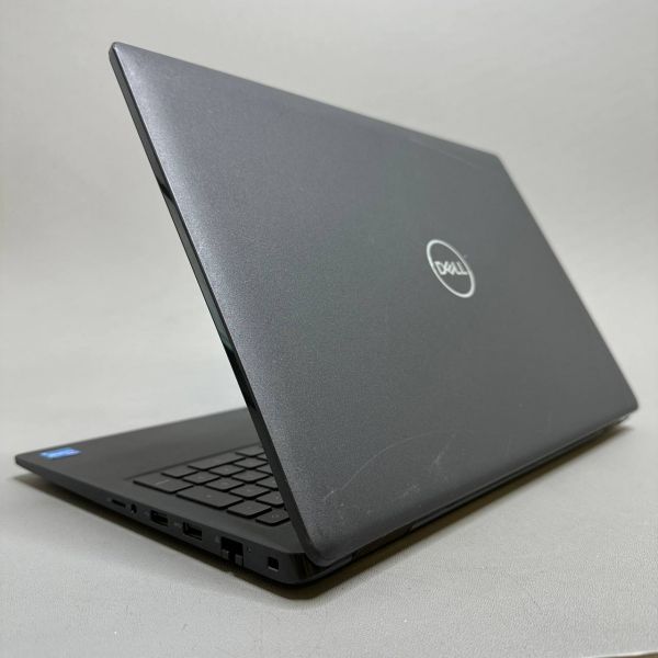 15.6'' FHD Ноутбук DELL Latitude 3520-2378 черный