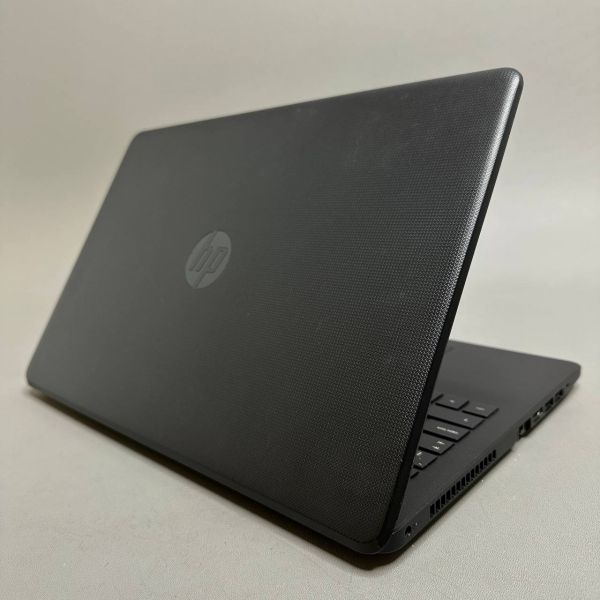 15.6'' FHD Ноутбук HP 15-bs702ur (7NC27EA) черный