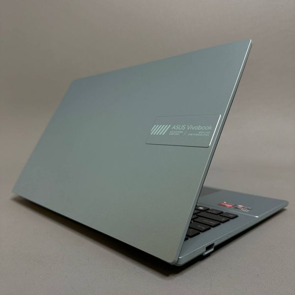 15.6'' FHD Ноутбук ASUS Vivobook Go 15 OLED E1504FA-L1661 зеленый