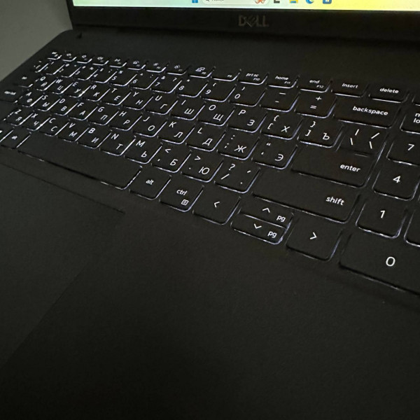 15.6'' FHD Ноутбук DELL Latitude 3520-2378 черный
