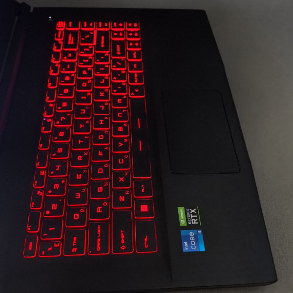 15.6'' FHD Ноутбук MSI GF63 Thin 11UD-221RU черный