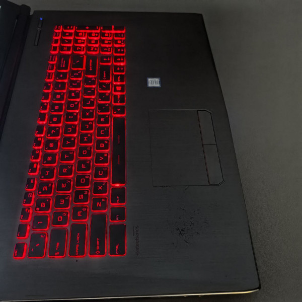 17.3'' FHD Ноутбук MSI MS-1799 черный
