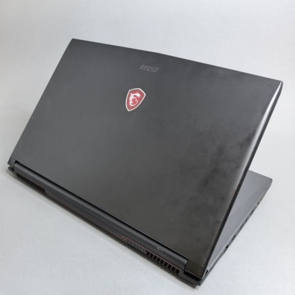 17.3'' FHD Ноутбук MSI MS-1799 черный