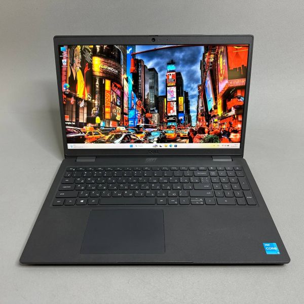 15.6'' FHD Ноутбук DELL Latitude 3520-2378 черный