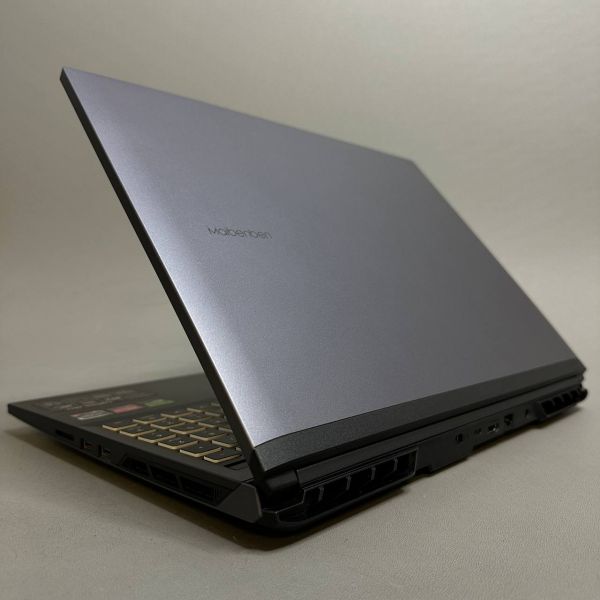 16'' FHD Ноутбук Maibenben Typhoon X677 серый