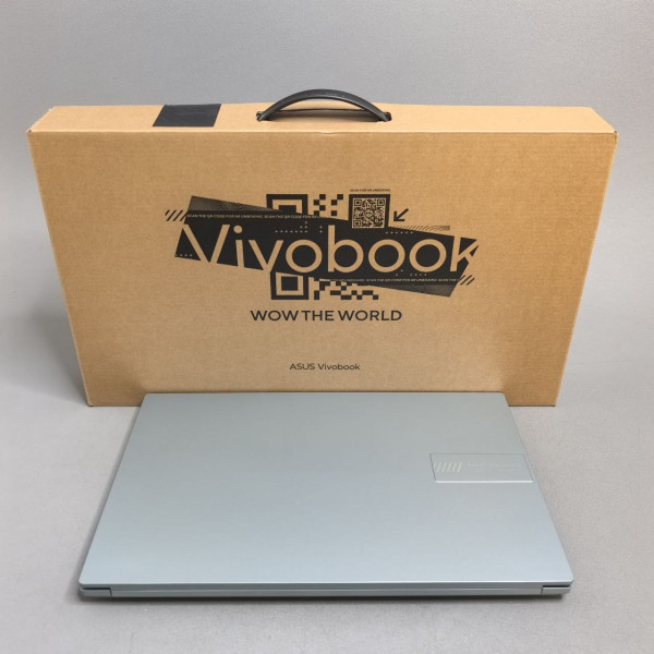 15.6'' FHD Ноутбук Asus Vivobook E1504FA-BQ511, зеленый