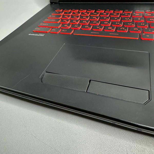 17.3'' FHD Ноутбук MSI MS-1799 (GL72M 7RDX), черный