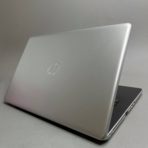 17.3'' HD+ Ноутбук HP 17-ak057ur серый
