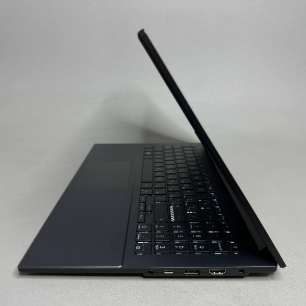 15.6'' FHD Ноутбук ASUS VivoBook Go OLED E1504FA-L1660 черный