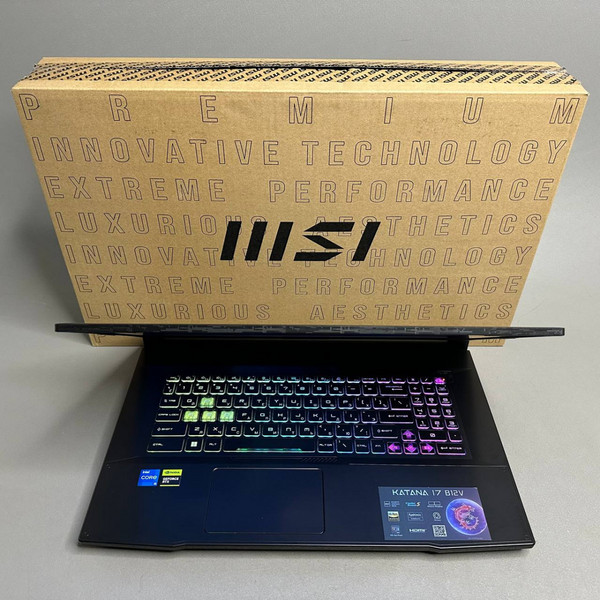 17.3'' Игровой ноутбук MSI Katana 17 B12VFK-424RU черный
