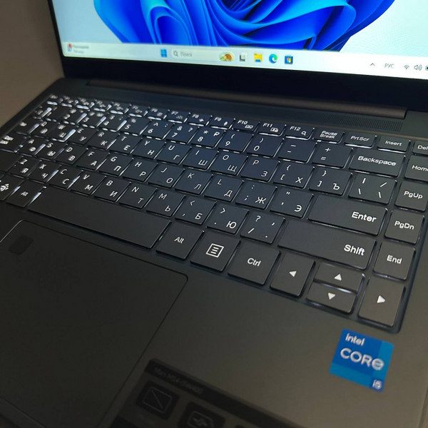 14'' FHD Ноутбук Dexp Mars M14-i5W400 черный