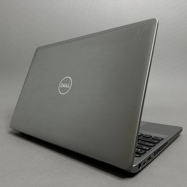 15.6'' FHD Ноутбук DELL Latitude 5501-4104 серый