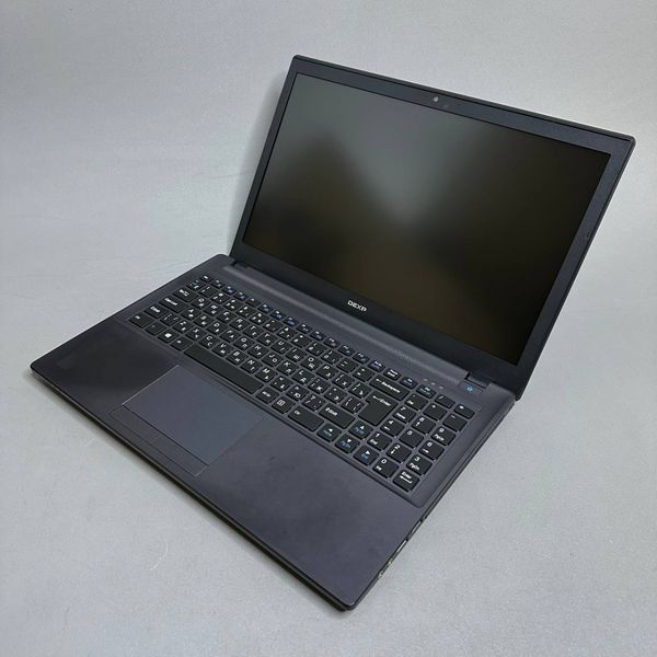 15.6'' HD Ноутбук DEXP W650SB черный