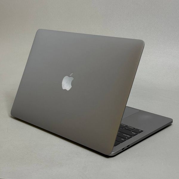 13.3'' Retina Ноутбук Apple MacBook Pro (13-inch, 2017, Four Thunderbolt 3 Ports) A1706, серый