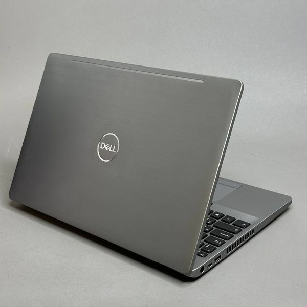 15.6'' FHD Ноутбук DELL Latitude 5501-4104 серый