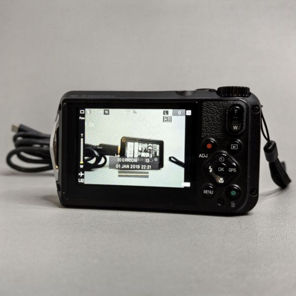Водонепроницаемый фотоаппарат Ricoh WG-6 GPS черный
