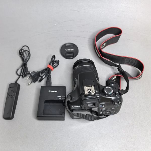 Зеркальный фотоаппарат Canon EOS 1100D Kit EF-S 18-55mm f/3.5-5.6 IS II, черный