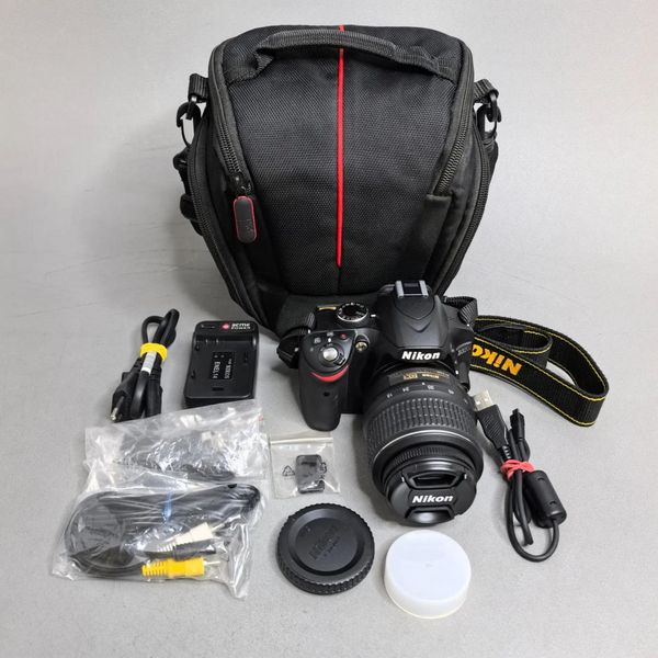Зеркальный фотоаппарат Nikon D3200 Kit AF-S DX NIKKOR 18-55mm f/3.5-5.6G VR
