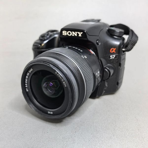 Зеркальный фотоаппарат SONY Alpha SLT-A57 Kit 18-55