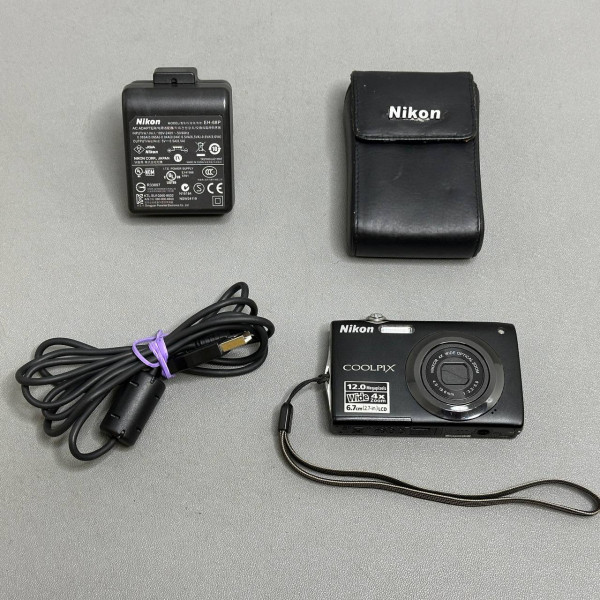 Фотоаппарат Nikon Coolpix S3000 черный