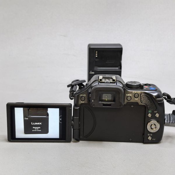 Цифровой фотоаппарат Panasonic Lumix DMC-G5 Kit 14-42 mm черный