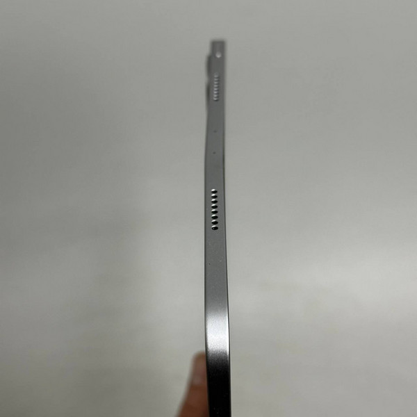 11'' Планшет Apple iPad Pro 11-inch(4th Gen) 128Gb Wi-Fi (MNXD3ZP/A) серый космос