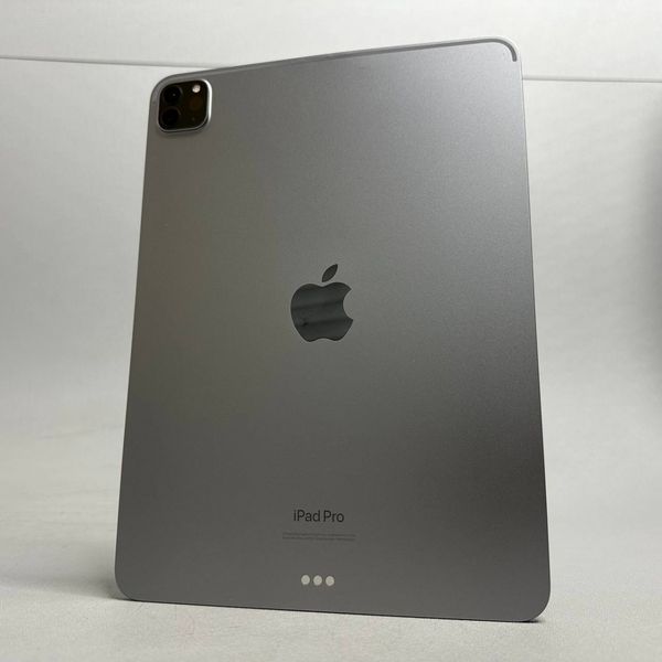 11'' Планшет Apple iPad Pro 11-inch(4th Gen) 128Gb Wi-Fi (MNXD3ZP/A) серый космос
