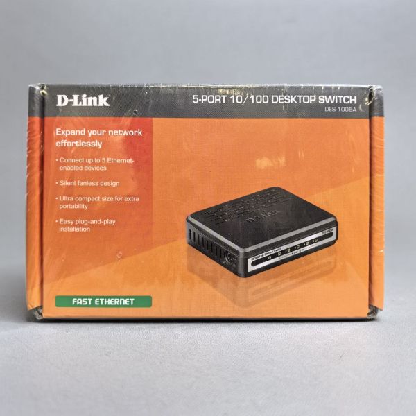Коммутатор D-Link DES-1005A