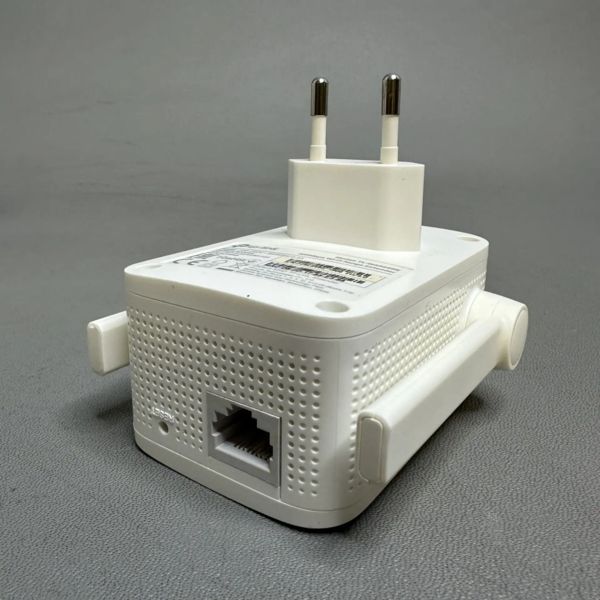 Усилитель беспроводного сигнала TP-LINK TL-WA855RE